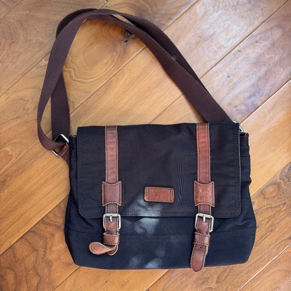 Fossil Handbags - Fossil Canyon Black Brown Foldover Flap Messenger Computer Shoulder Bag